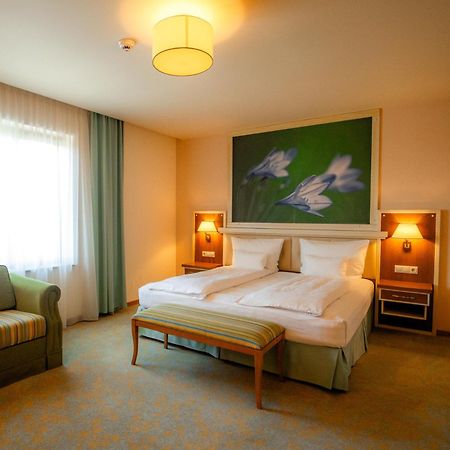 Hotel Sonnenhof Suceava Exteriör bild