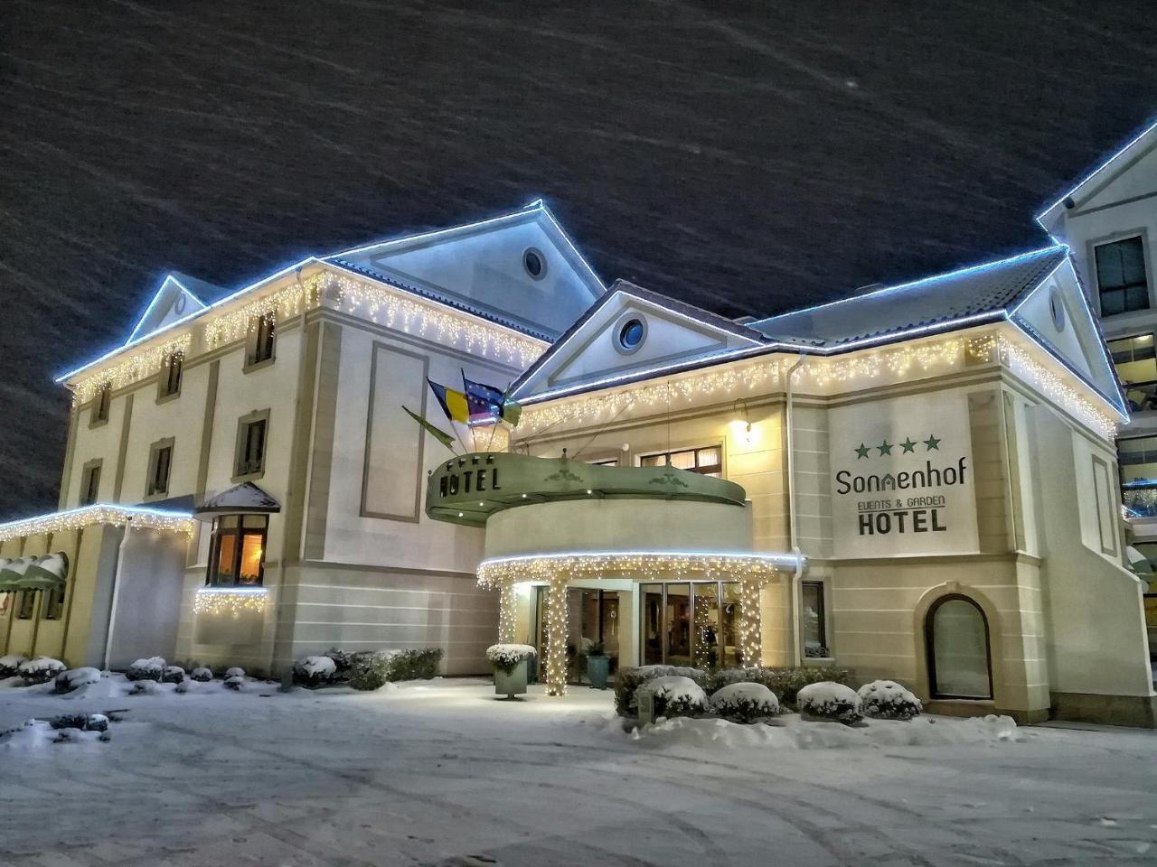 Hotel Sonnenhof Suceava Exteriör bild